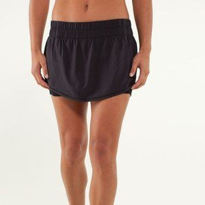 Lululemon Run:  "Breeze By" Skirt in BLACK.  Size 8
